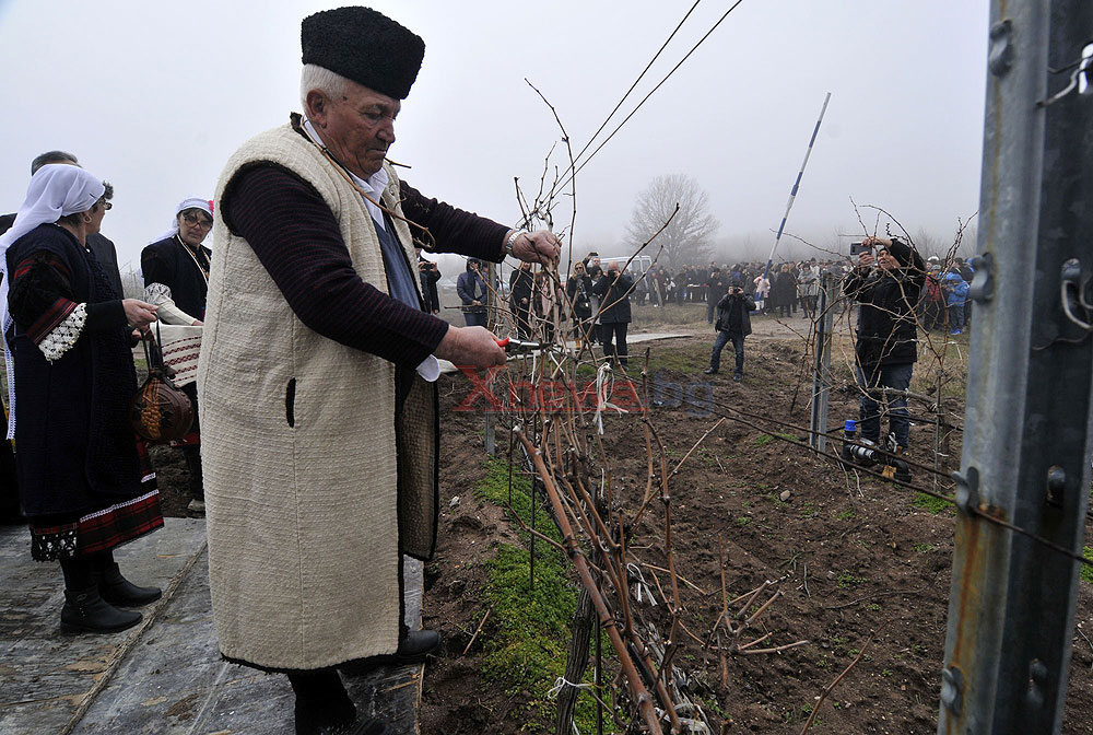 Дипломати зарязаха край село Сусам