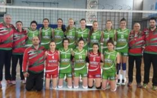 Младите "рози" на полуфинал в Италия