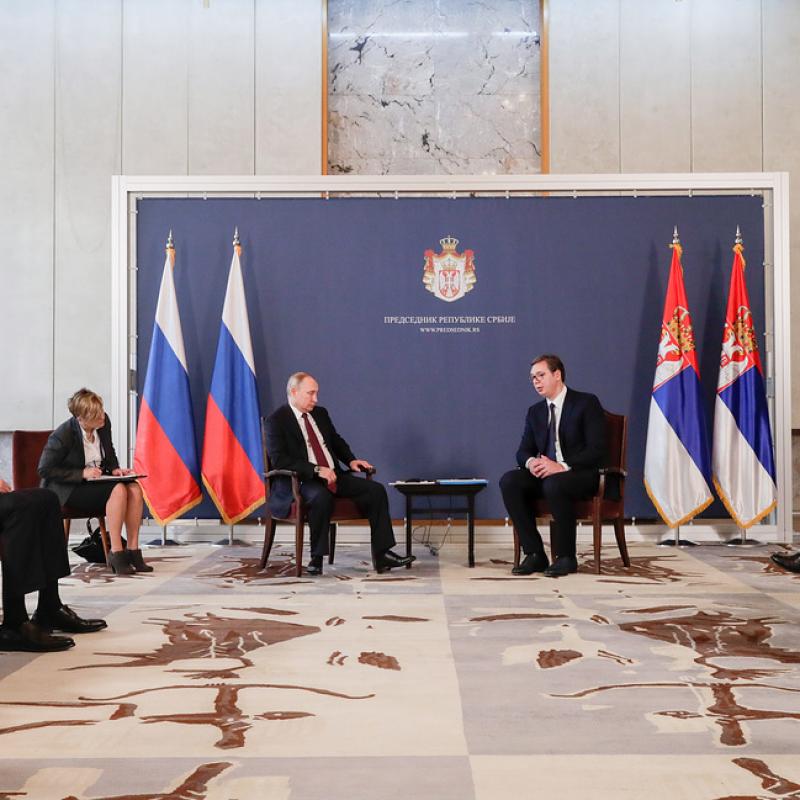 Владимир Путин потвърди намерението на Русия да продължи „Турски поток“ през територията на Сърбия (ОБЗОР)