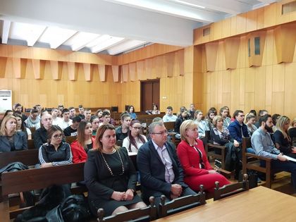 Местният омбудсман запозна деца с правата им (СНИМКИ)