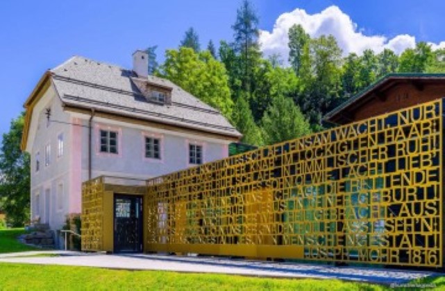 Бургас: Традициите от региона ще бъдат представени в Коледния музей на алпийския курорт Ваграйн