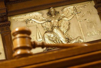 Постоянен арест за мъжа, заловен в момент на получаване на откуп
