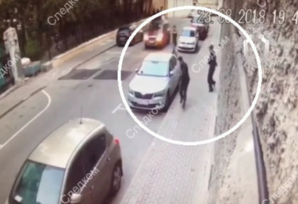 Екшън кадри от стрелбата срещу полицаи в Москва (ВИДЕО 18+)