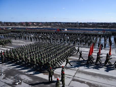 Грандиозно: Над 40 хиляди руски военни ще участват в парадите на 9 май по случай Победата