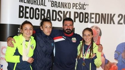 Злато и три сребърни медала за боксьорките ни от