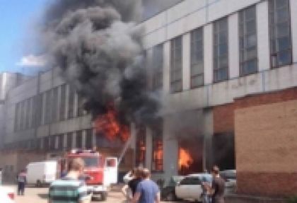 Голям пожар лумна в химически завод в Русия