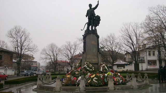 С възпоменателна церемония отбелязват гибелта на Апостола в Карлово