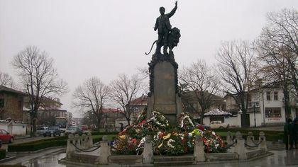 С възпоменателна церемония отбелязват гибелта на Апостола в Карлово