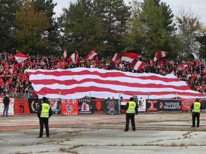 ЦСКА убива конкуренцията с ТВ
рейтинг Още от деня