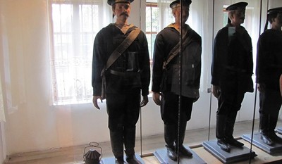 Трима откраднали от музей пушки и униформи от Освободителната война за половин млн. лева