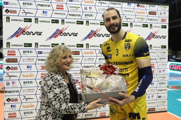 Матей Казийски с 13 точки и MVP! Верона с чиста победа над Равена (снимки)