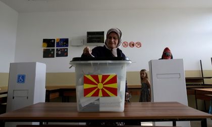 Ниска избирателна активност в Македония - 22% до 15 ч.