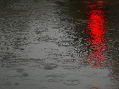 Жълт код за валежи в Пловдив и още 16 области на страната