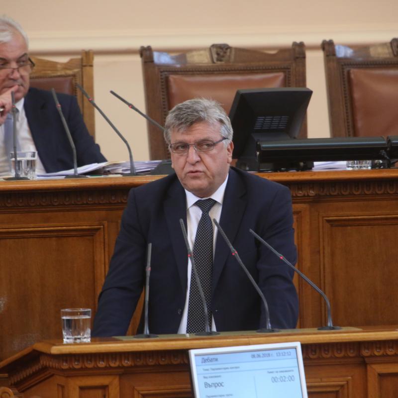 Манол Генов, БСП: Повече от година Законът за ВиК операторите някъде събира прах - да не би икономически интереси да го държат на рафтчето