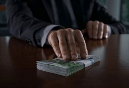 Корупционен скандал! Бизнесмени са арестувани за даване на подкупи