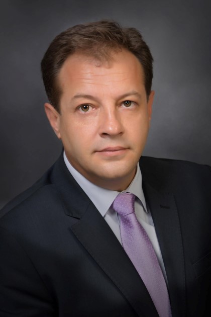 Велико Търново: Кметът инж. Даниел Панов откри обновената база на Средно училище „Владимир Комаров“