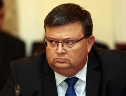 Цацаров за акцията на Летище 