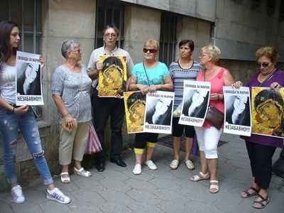 Насилена, Мария ще доказва в съда, че с ножа се е защитила от Боньо Фаса