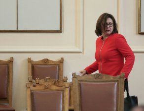 Бюджетите на МВР и МО минаха на второ четене