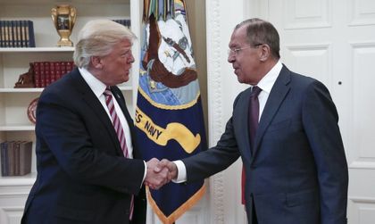 Тръмп уволнил Коми, защото не си вършел работата