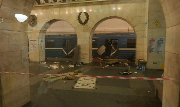 Тръмп звънна на Путин: С Вас сме в трагедията!