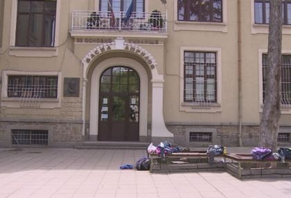 Бияч и жертва един месец ще ходят заедно на училище в София