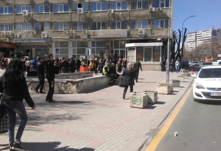 Взривиха съмнителния багаж, паникьосал варненци (СНИМКИ)