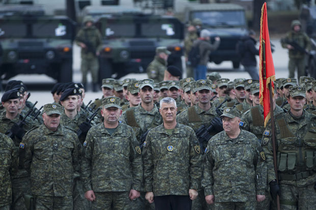 Gazeta Express (Косово): Армията на Косово е факт