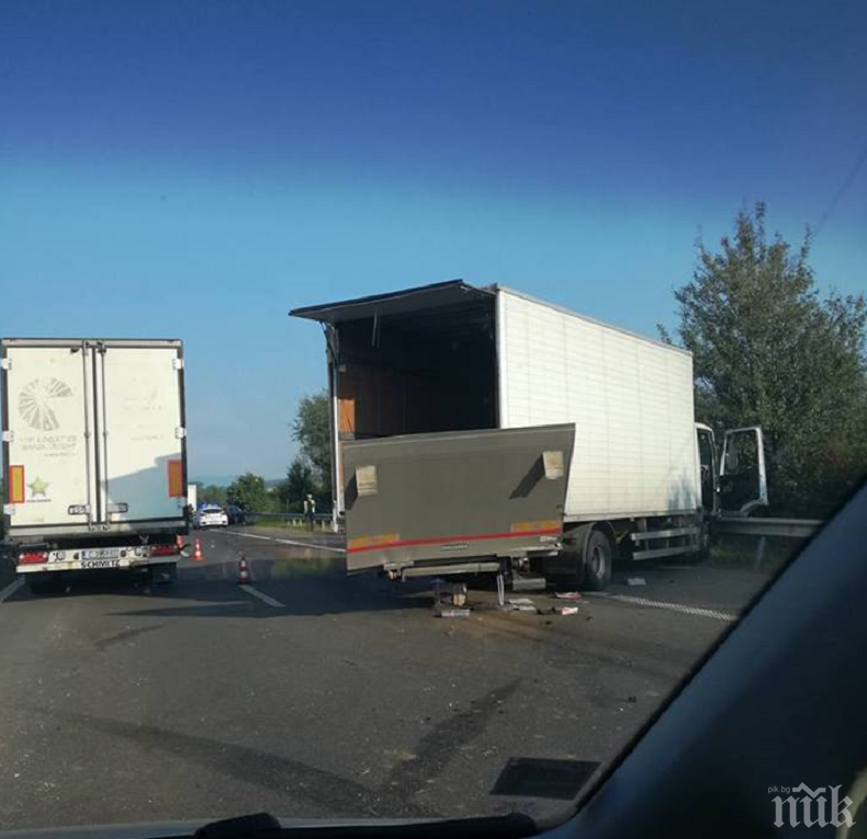 ОТ ПОСЛЕДНИТЕ МИНУТИ! Отново кръв на магистрала 