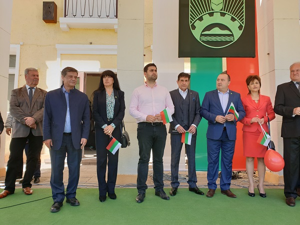 Европейски избори 2019: Кандидатите за евродепутати от листата на ГЕРБ и СДС Андрей Новаков и Мартин Захариев бяха гости на празника на Първомай