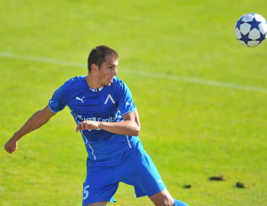 "Левски" задържа Милиев