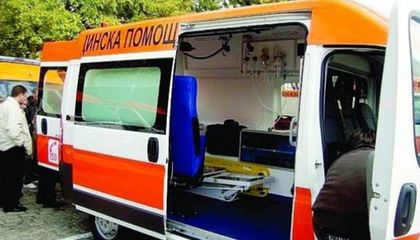 „Опел” натърти пешеходец на стоянка