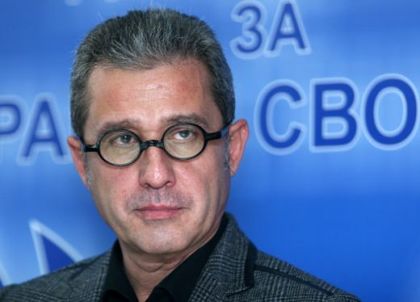 Йордан Цонев: Митологемите на Цветан Василев за КТБ са разбити
