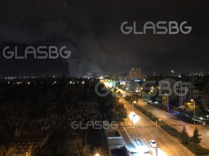 Ето какво е горяло снощи до Централни гробища! Пет пожарни са били на място, мъж е пострадал