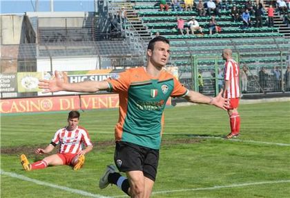 Аматьори продължават с подвизите за Купата на Италия