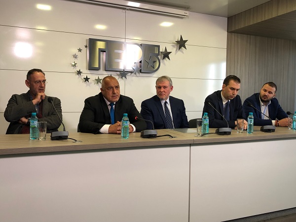 Европейски избори 2019: Бойко Борисов присъства на подписването на политическо споразумение между СДС и „Движение Гергьовден“