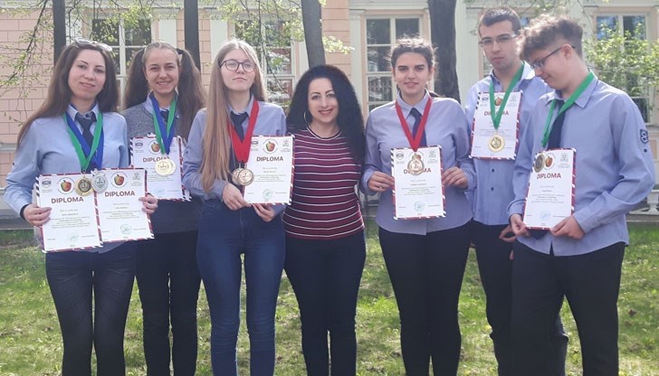 Три златни медала за МГ „Баба Тонка” на Международен конкурс в Москва