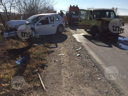 Зверски челен удар на Околовръстното в Пловдив, има пострадали (СНИМКИ)