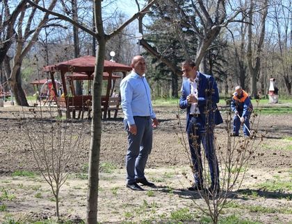 Новият парк "Розариума" в Пловдив - още по-зелен, очаква се официалното откриване