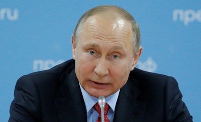Макрон и Путин се срещат днес в Париж