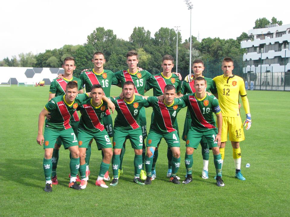 СНИМКИ: България U19 падна от Славия в контрола
