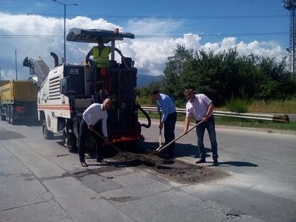 Общината дава курбан за Коматевско шосе