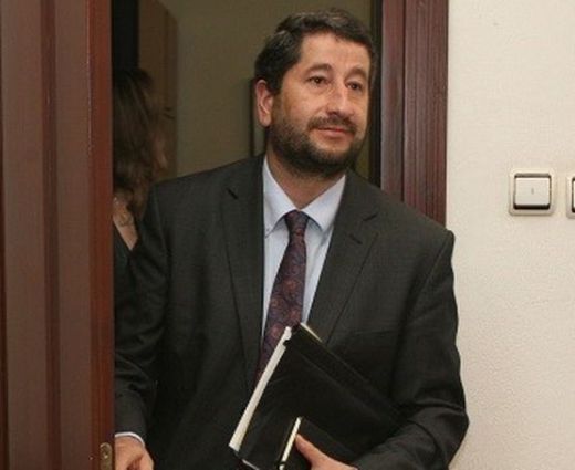 Безумие! Министър Христо Иванов лансирал на важен пост подсъдим за отвличане и убийство на знаков бизнесмен!