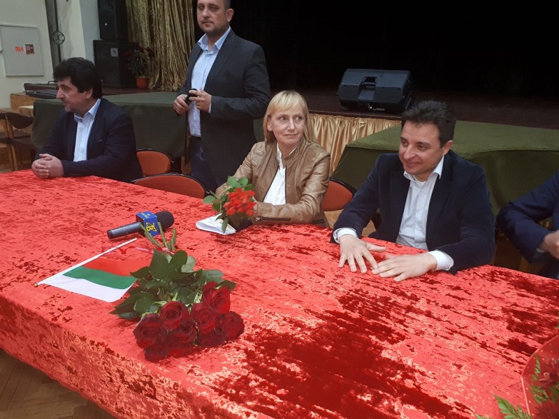 Европейски избори 2019: Елена Йончева, БСП за България: Това не е битка само за Европейския съюз, това е битка за България и нейното достойно място