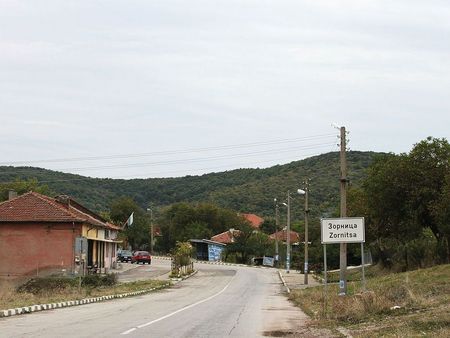 Жители на село в Странджа бият аларма: Откъснати сме от света, спряха и последния автобус до Зорница