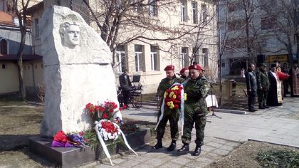 Асеновград се поклони пред Апостола