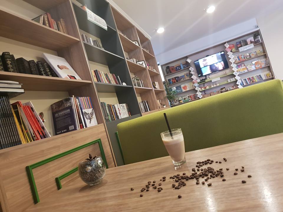 Представяне на сезон Пловдив 2019 в Кафе книжарница Доброта