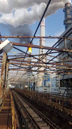 Няма пострадали или обгазени при възпламеняване в района на ТЕЦ 2 (СНИМКИ)