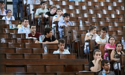 Щедра Анкара дава безплатно висше на турското малцинство у нас