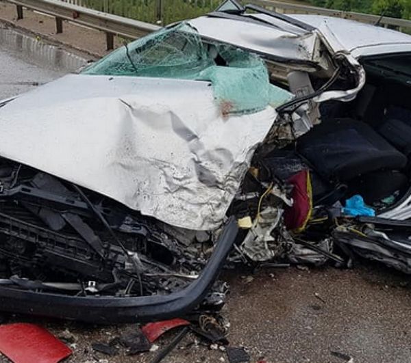Тежка катастрофа на пътя Бургас-Каблешкова, ранена е жена